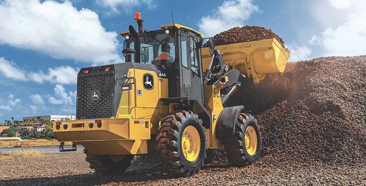 The 444 G-Tier features JDLink in base, which enables access to service advisor remote and expert alerts, as well as support from trained technicians and access to replacement parts when needed. Photo: John Deere